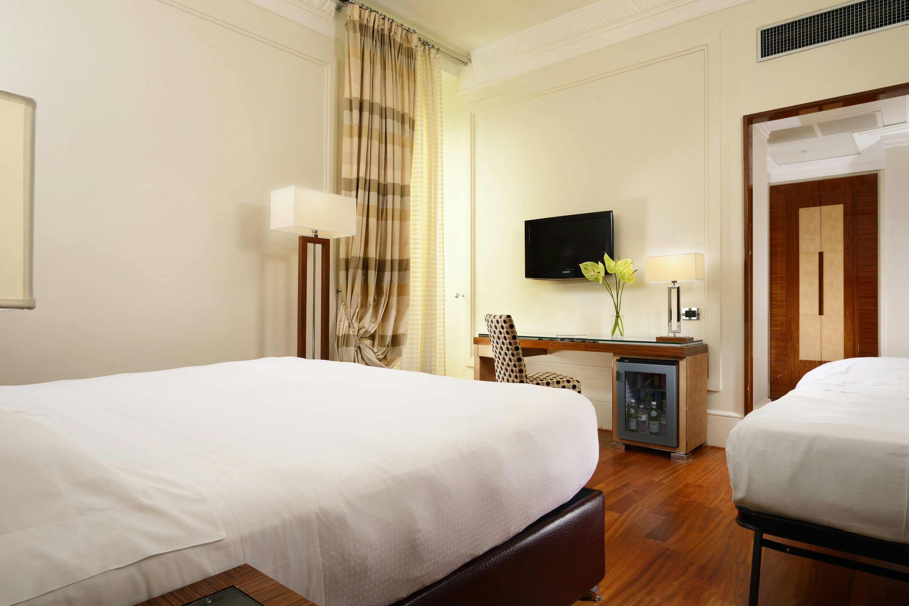 غرفة سوبيريور بسرير مزدوج بشرفة، UNAHOTELS Deco Roma 2/6