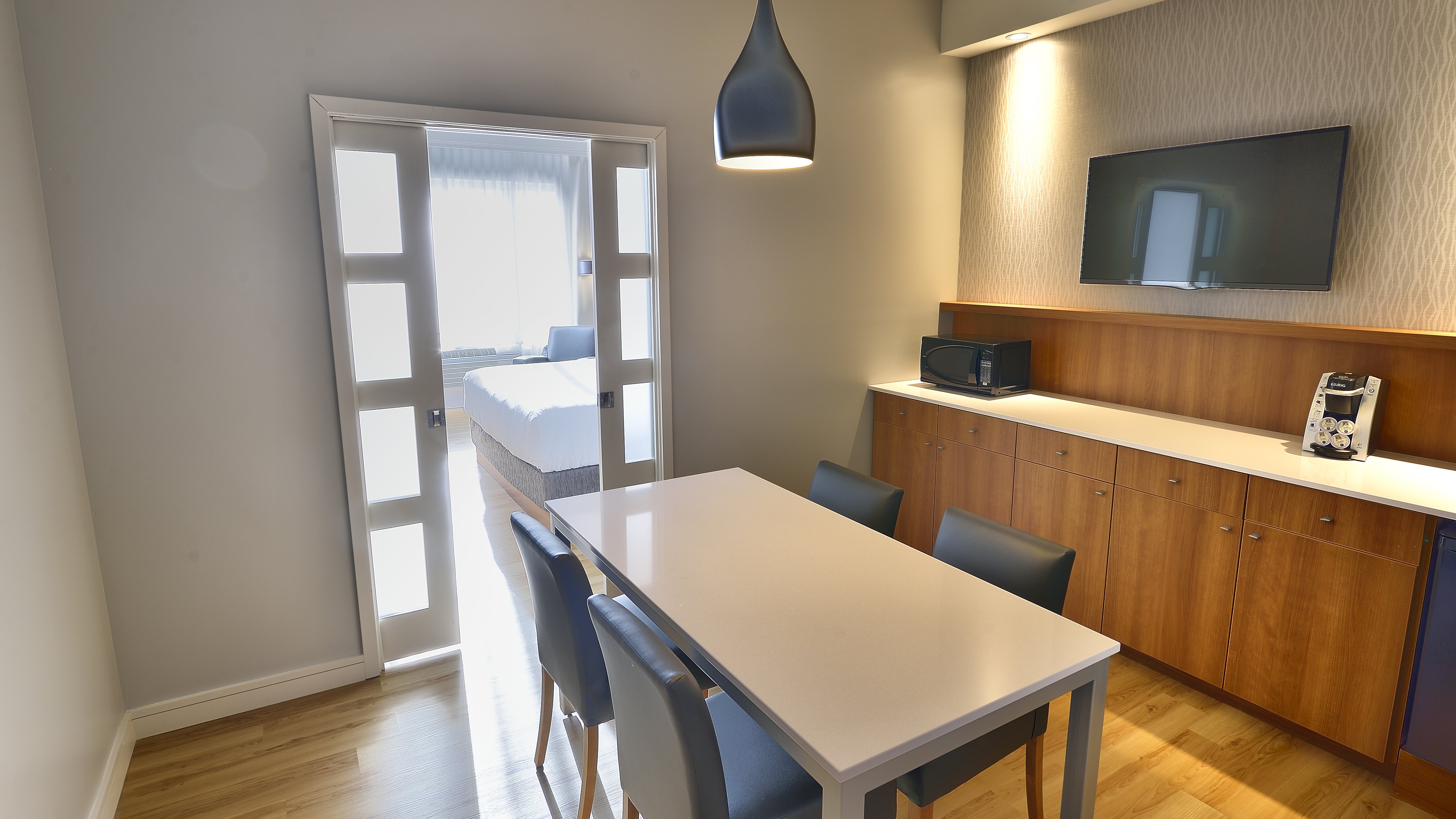 Holiday Inn Express And Suites Vaudreuil Dorion 24/31