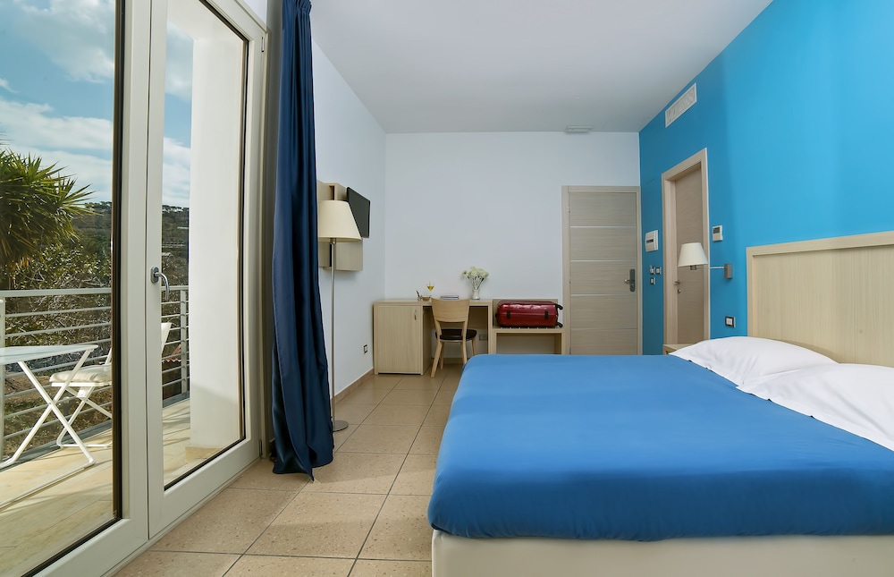 De Maria House Bed Breakfast 23/44