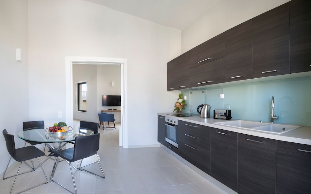 Aethrion Boutique Homes 6/50