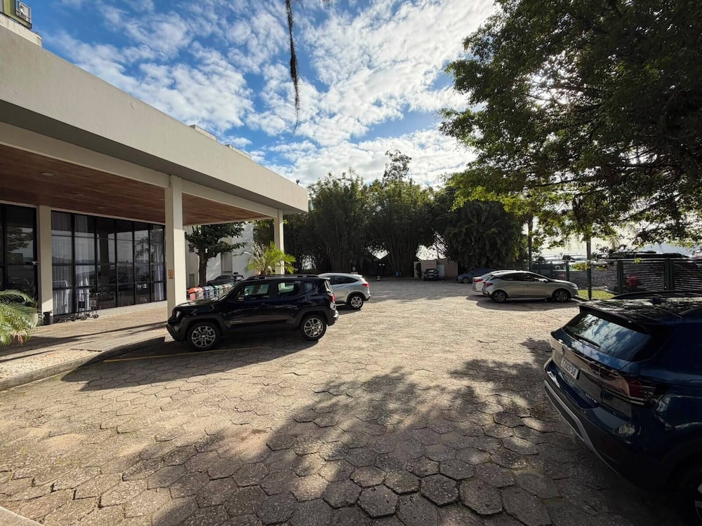 Brisamar Suite Hotel 55/65