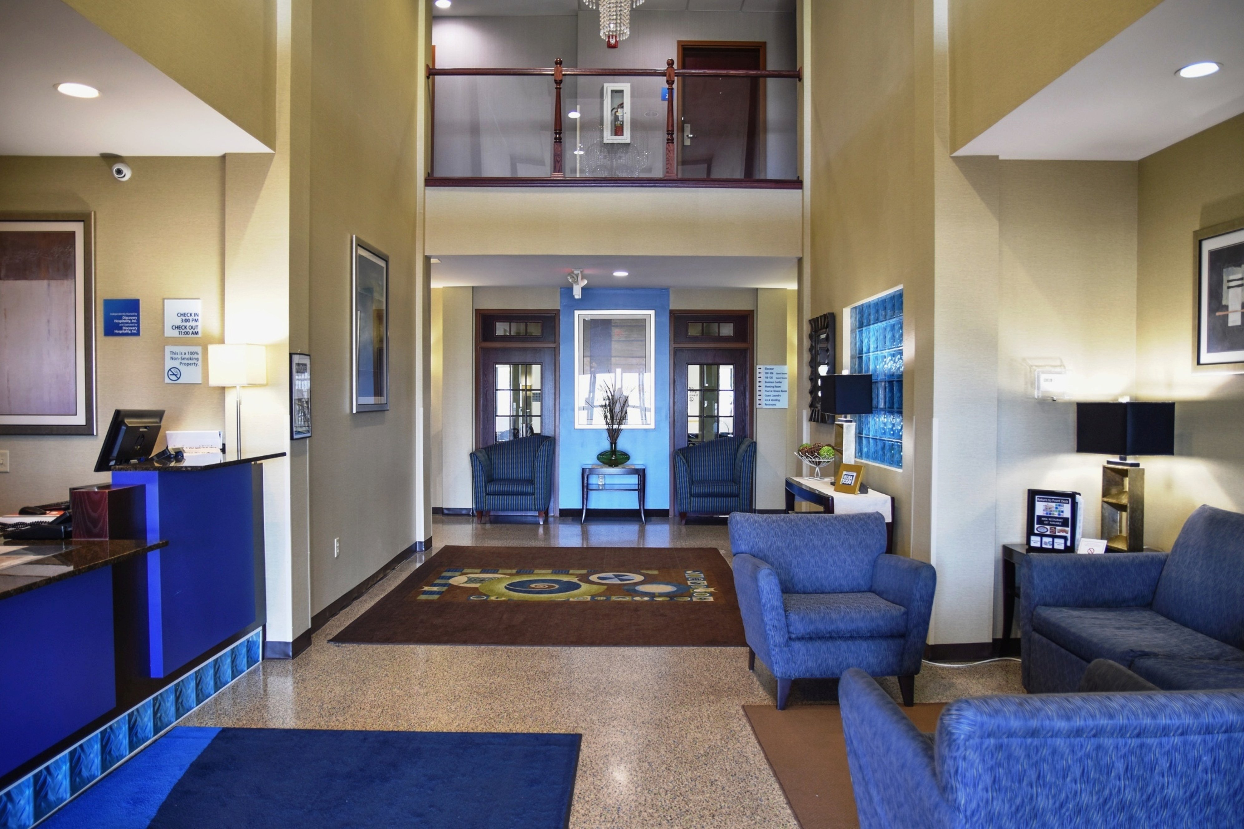 Holiday Inn Express Hotel And Suites St Charles 40/56