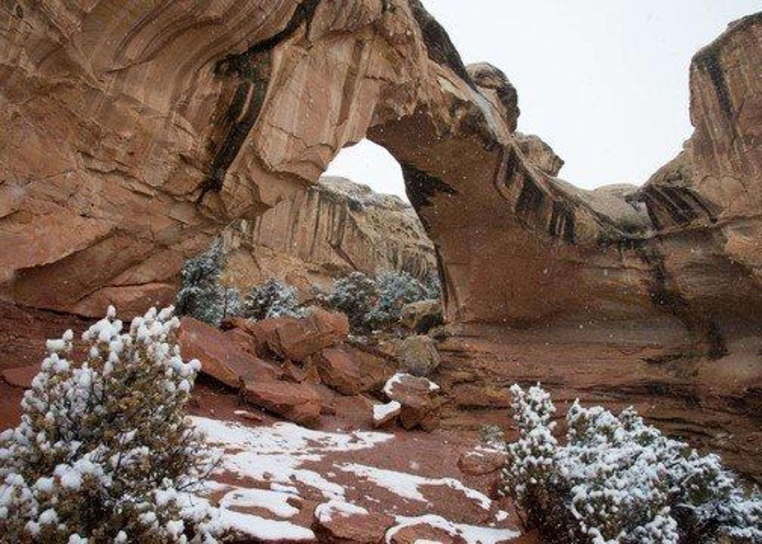 Cathedral Valley Inn 19/21