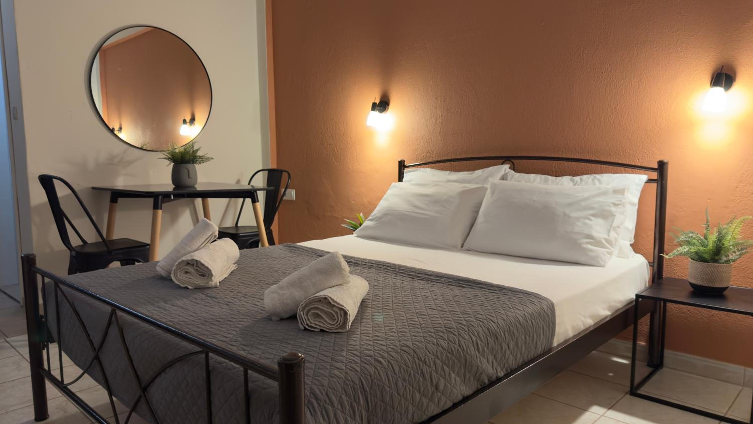 Christina Hotel 36/50