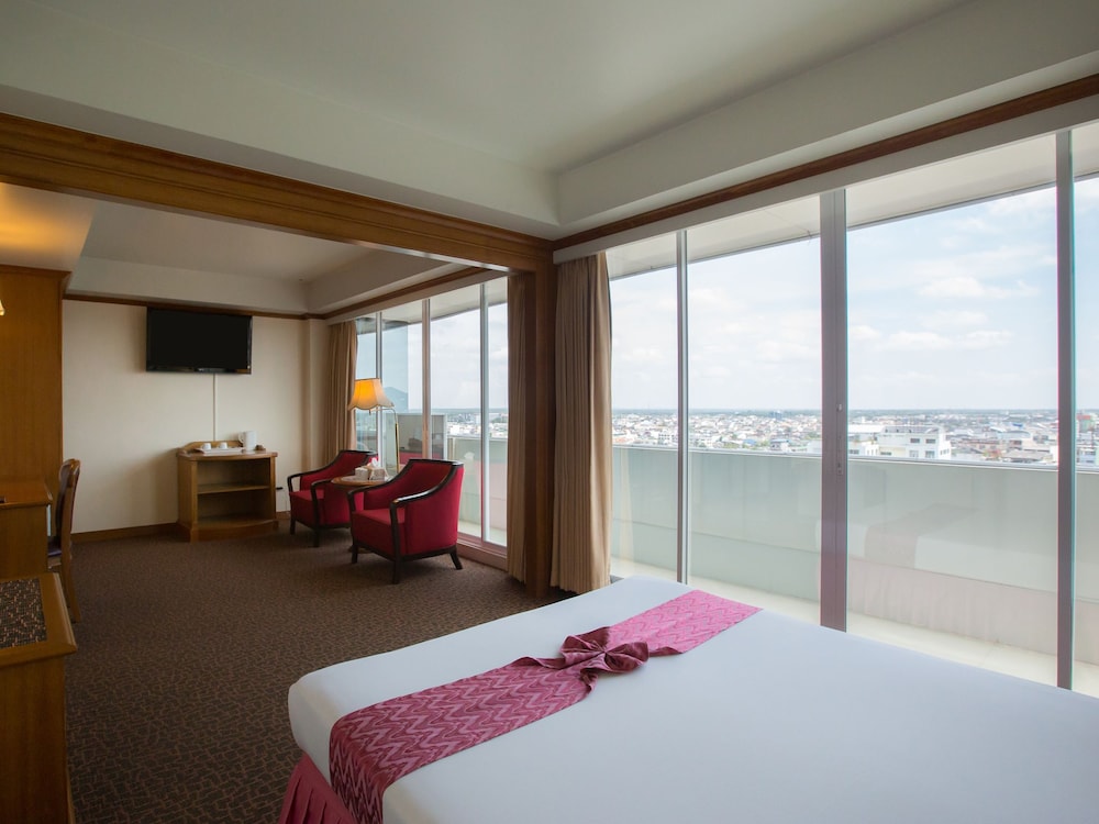 V L Hatyai Hotel 24/65