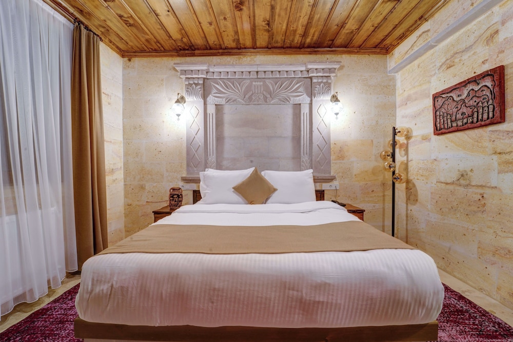 Enjoy Stone Hotel 11/50