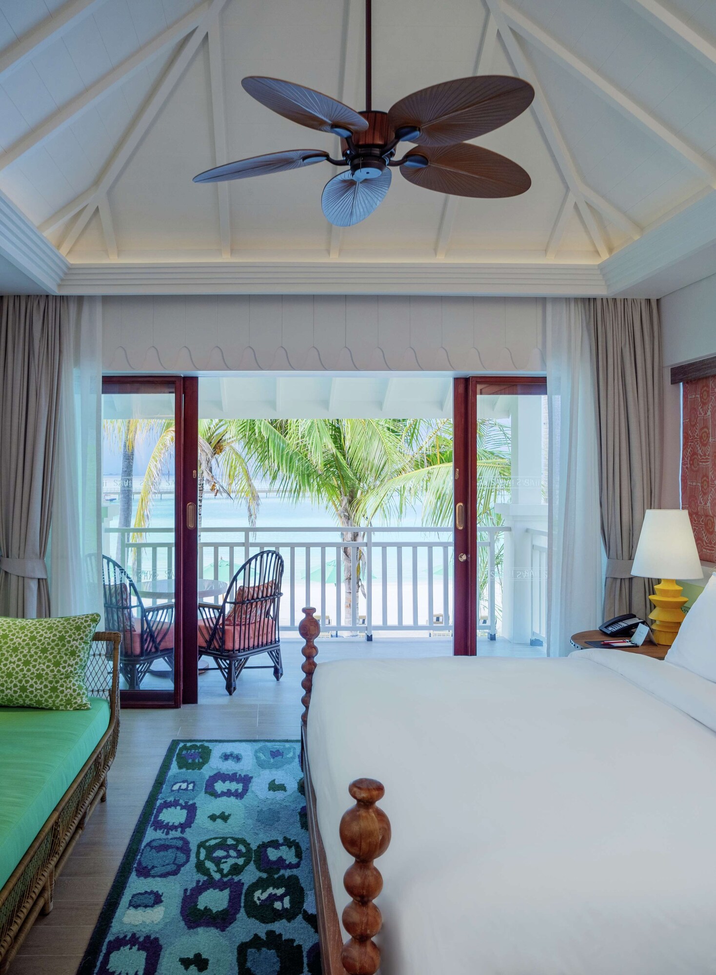 Sky, King Bed