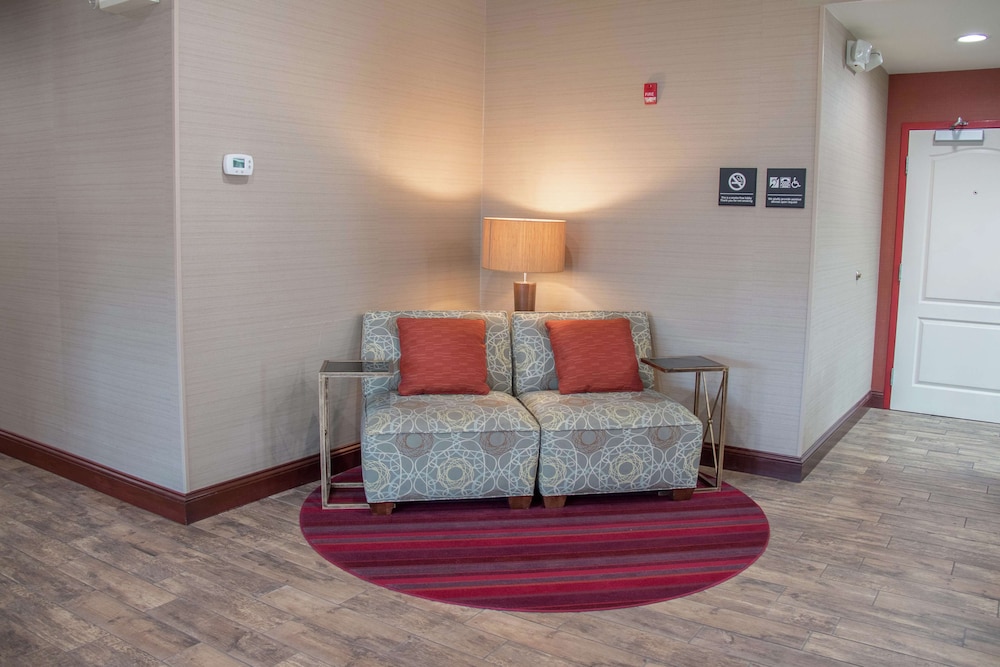 Hampton Inn Murphy 35/49