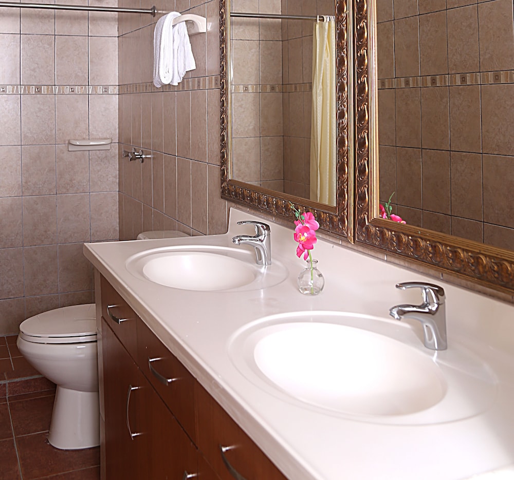 Punto di Oro Residences 25/61