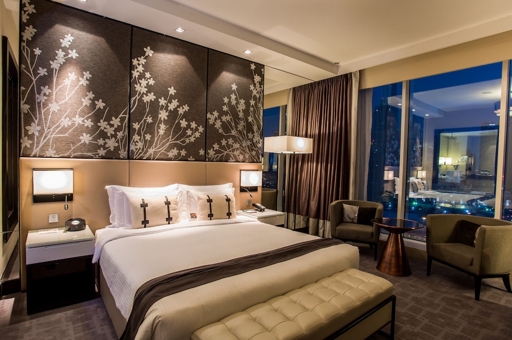 Pullman Dubai Downtown 8/50