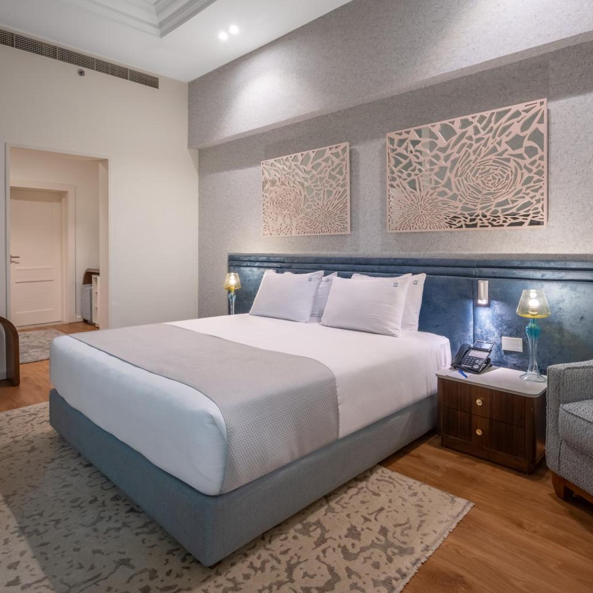 Executive, Suite, King Bed