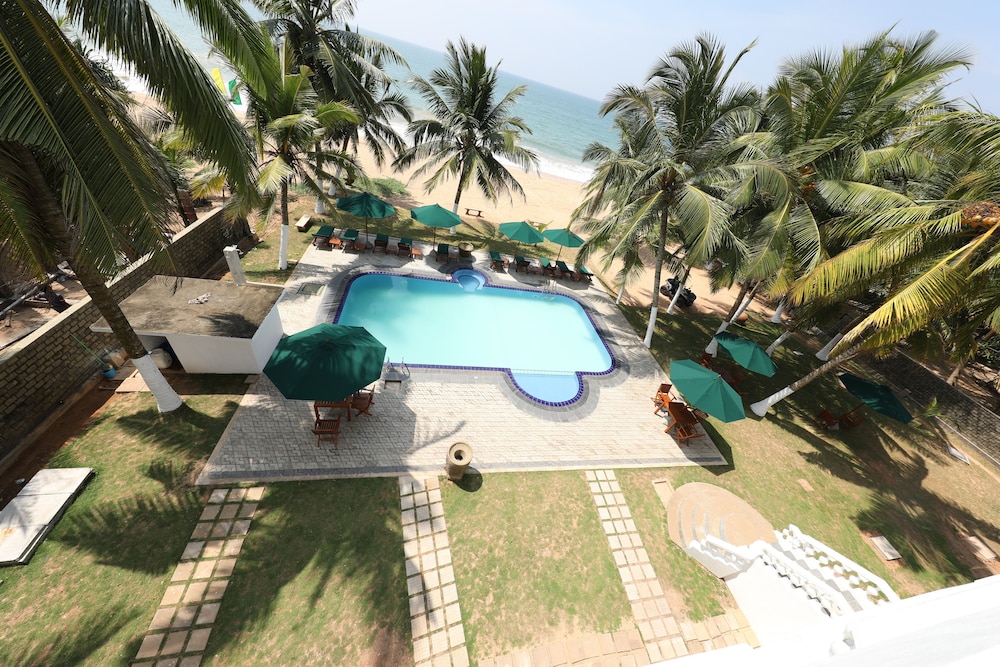 Joes Resort Bentota 43/50