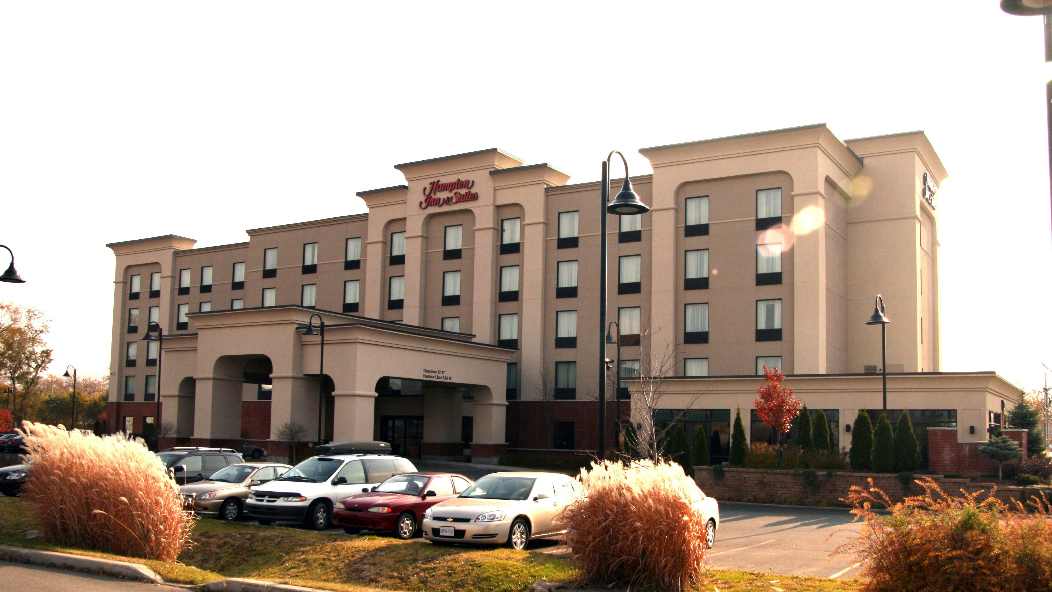 Hampton Inn and Suites by Hilton Laval 2/71