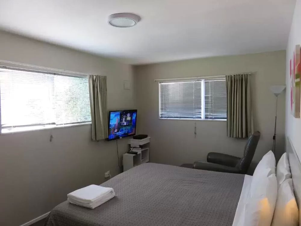 Mcwilliam Apartments 20/44