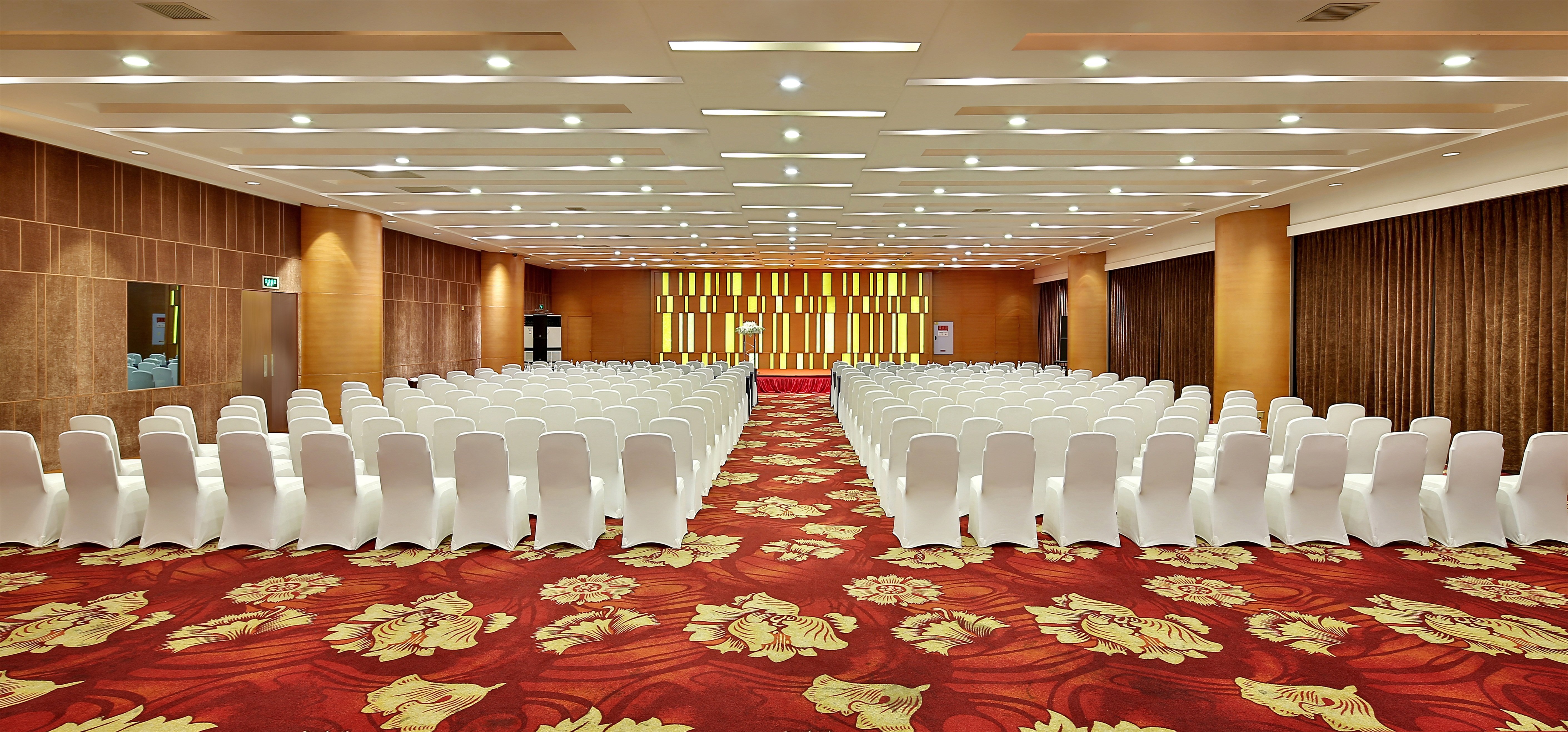 Holiday Inn Chengdu Century City - East Tower 8/39