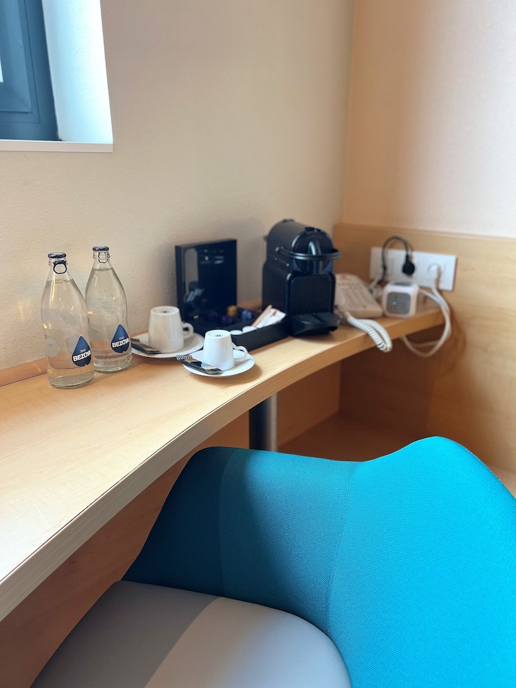 IBIS BARCELONA RIPOLLET 62/72