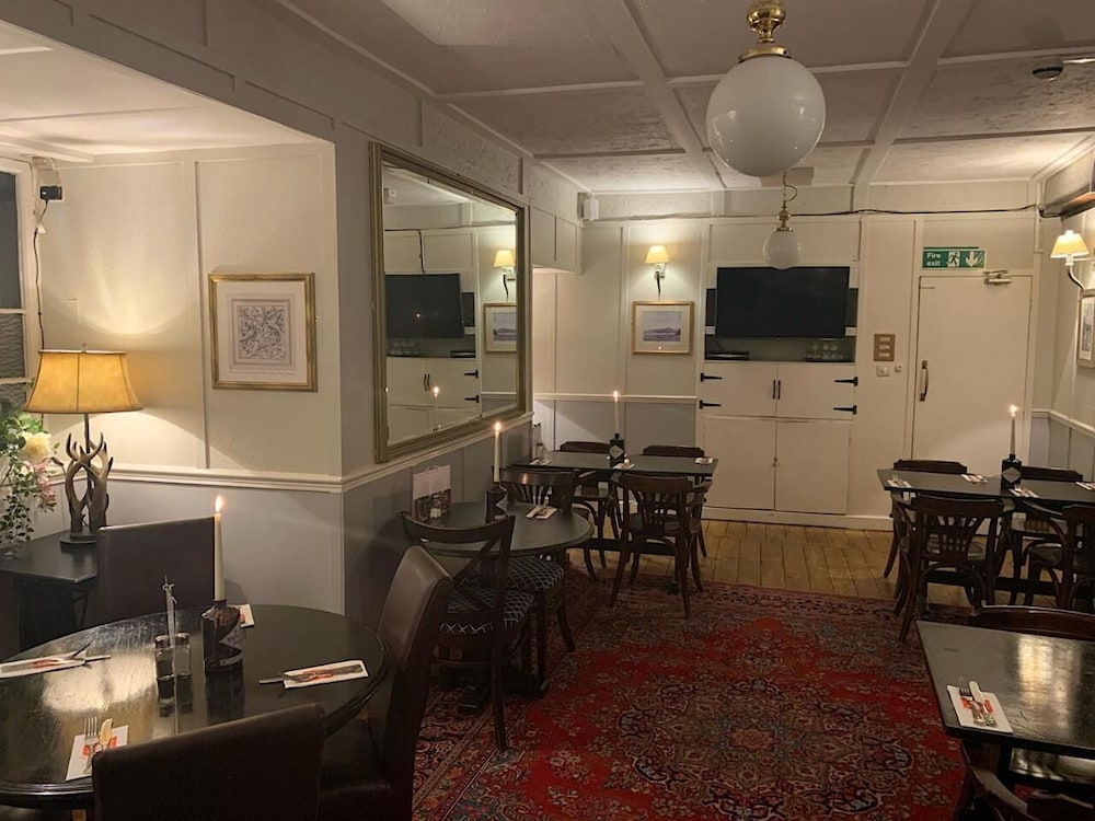 The Beaufort Hotel 25/34