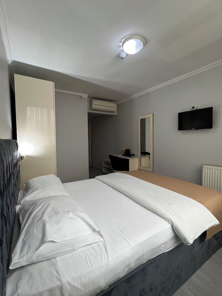 Hotel Buyar 1/5