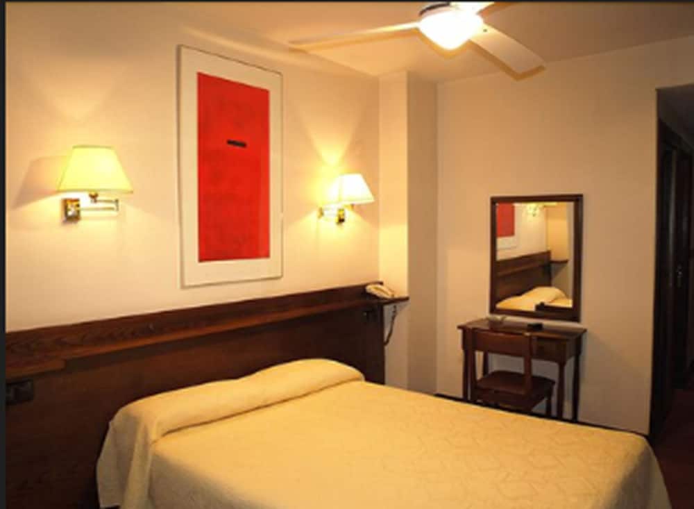 Hotel Ibiltze 14/24