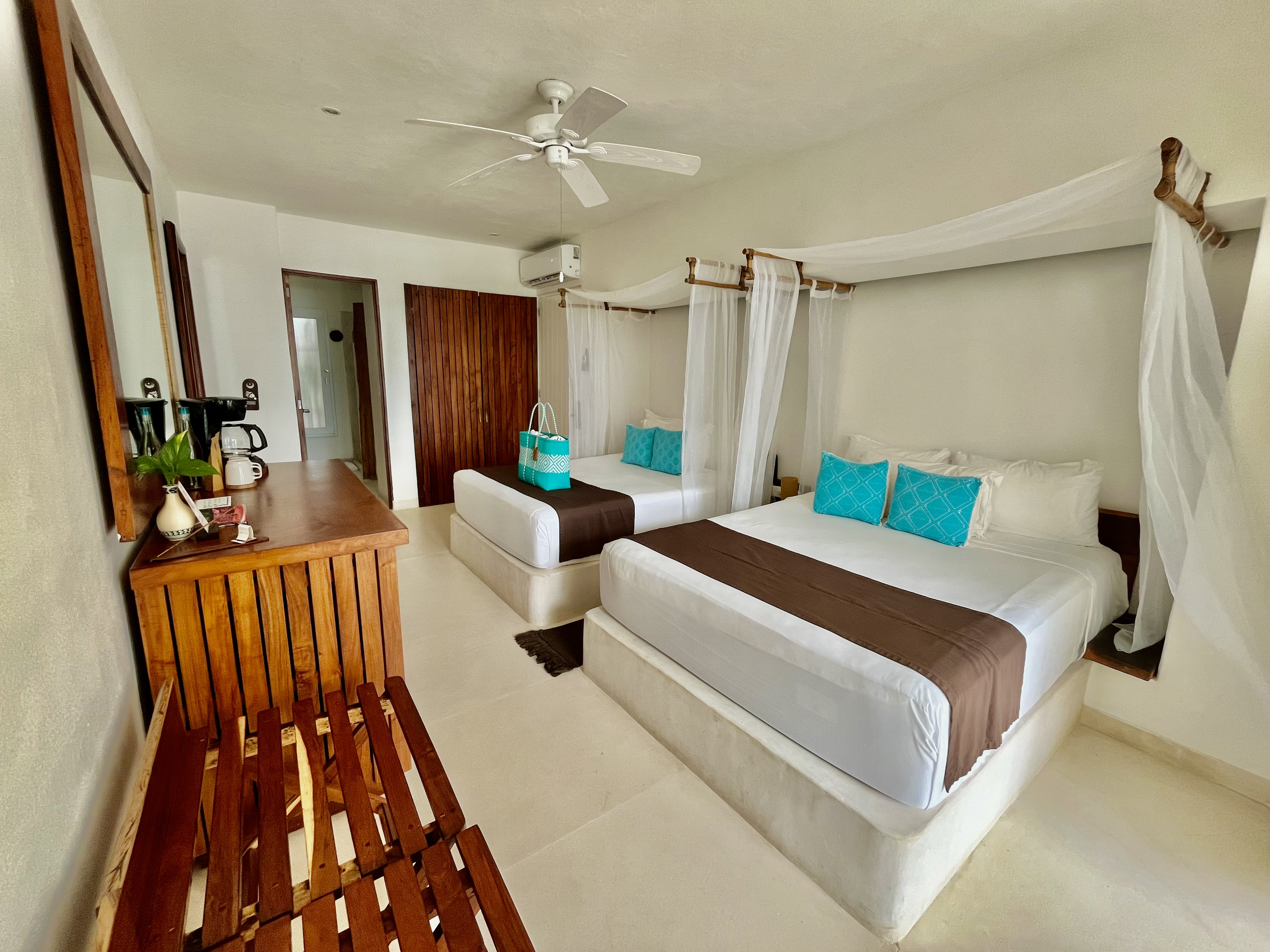 Room, 2 Queen Beds, Beach Front, Plunge Pool
