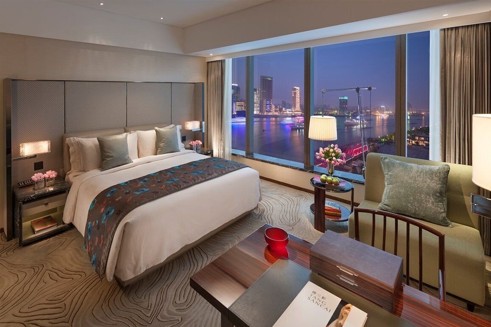 Mandarin Oriental Shanghai 15/78