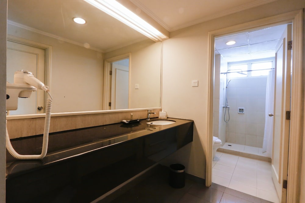 Java Paragon Hotel And Residences in SURABAYA