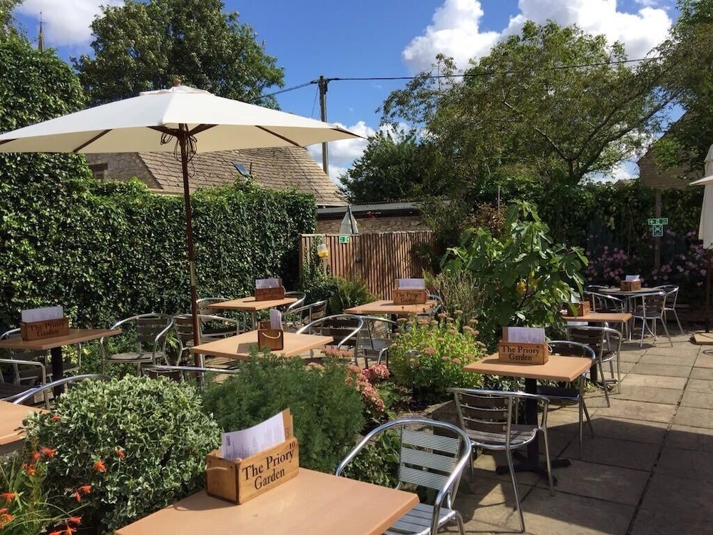 The Priory Burford Bed And Breakfast 8/59