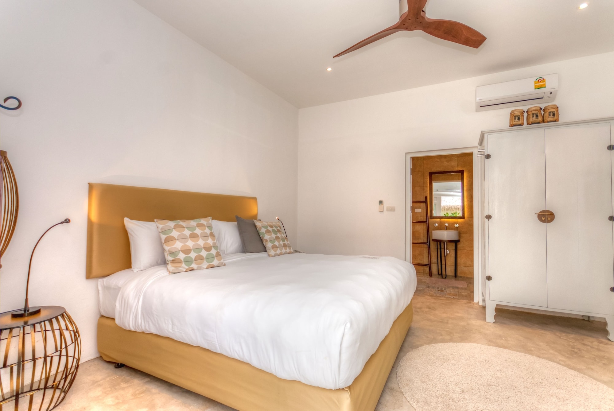 ROOM, GARDEN VIEW