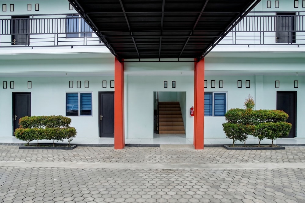 Hotel O near Mall Boemi Kedaton formerly Hotel Lima Residence 写真3