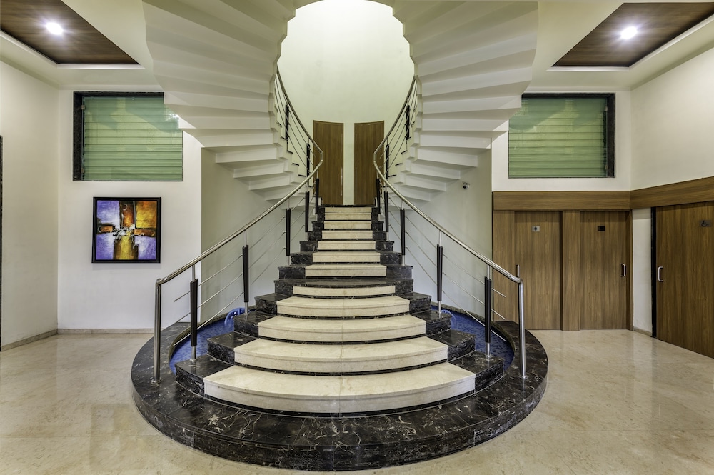 Lords Inn Somnath 32/60