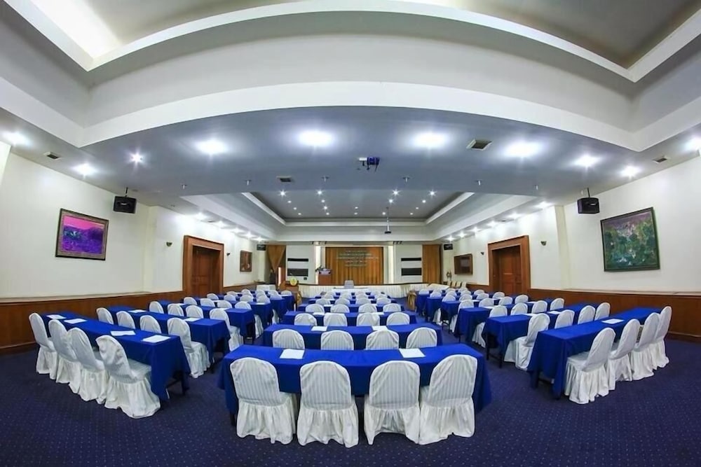 Dad D Resort by Lopburi Inn Resort 44/63