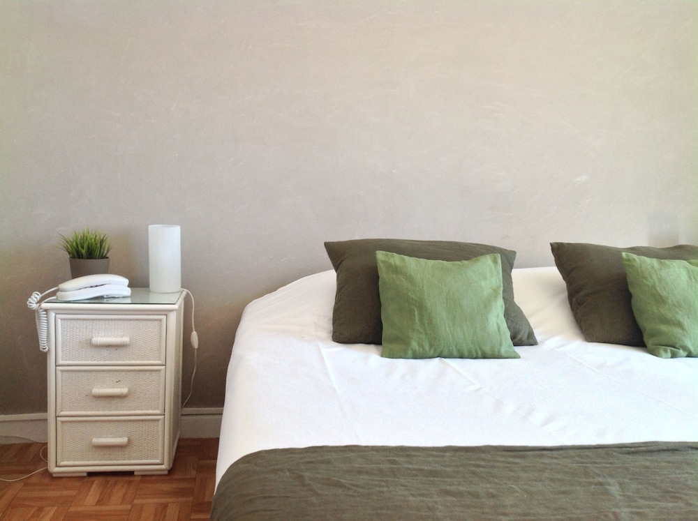 Azur Hotel 33/63