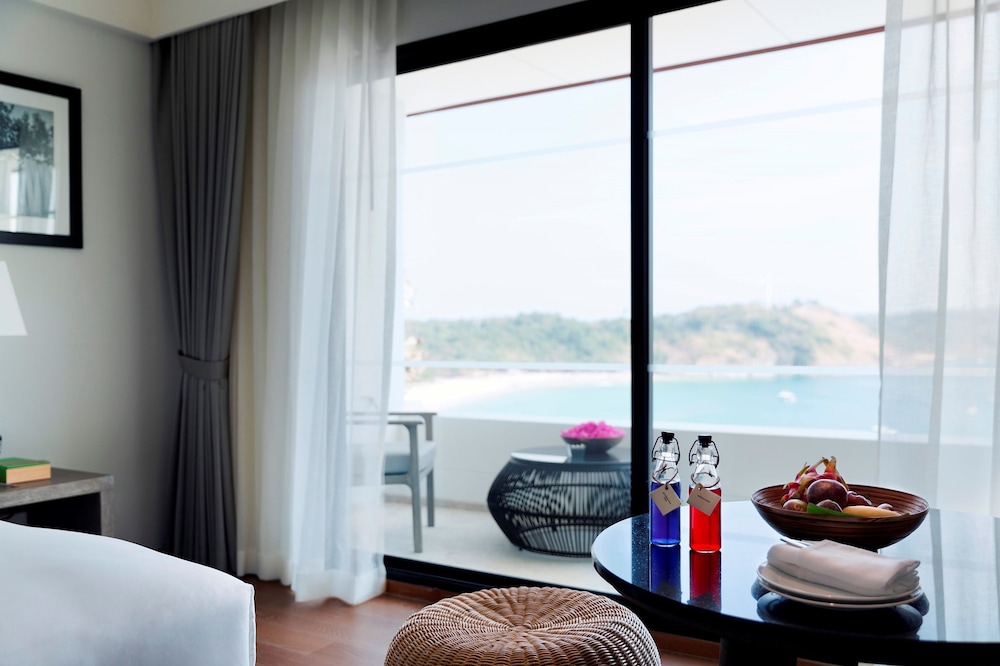The Nai Harn Phuket 33/89