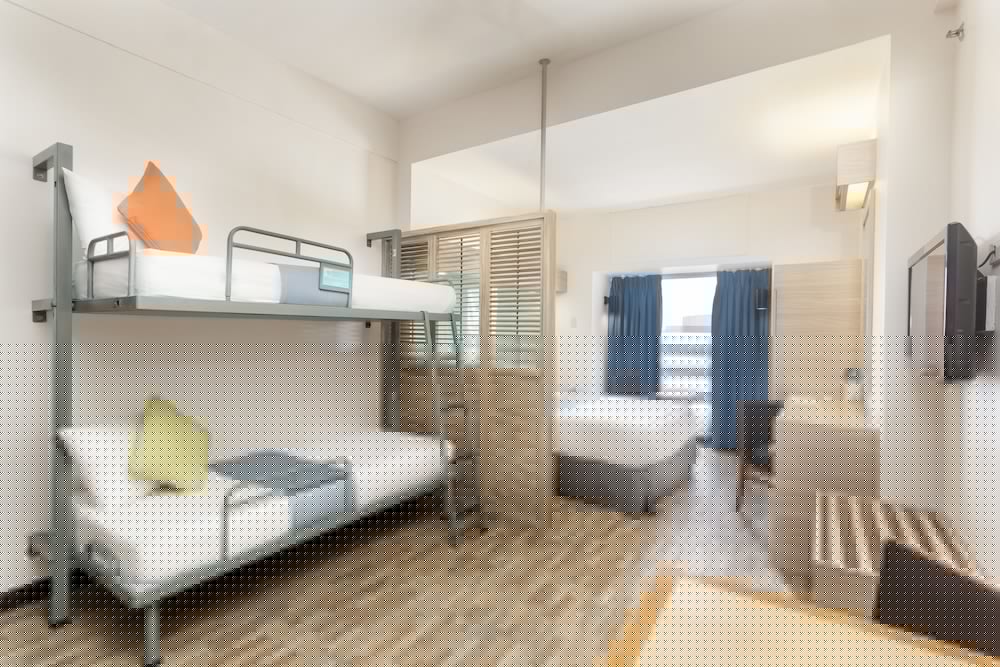 Microtel by Wyndham Mall of Asia 23/44