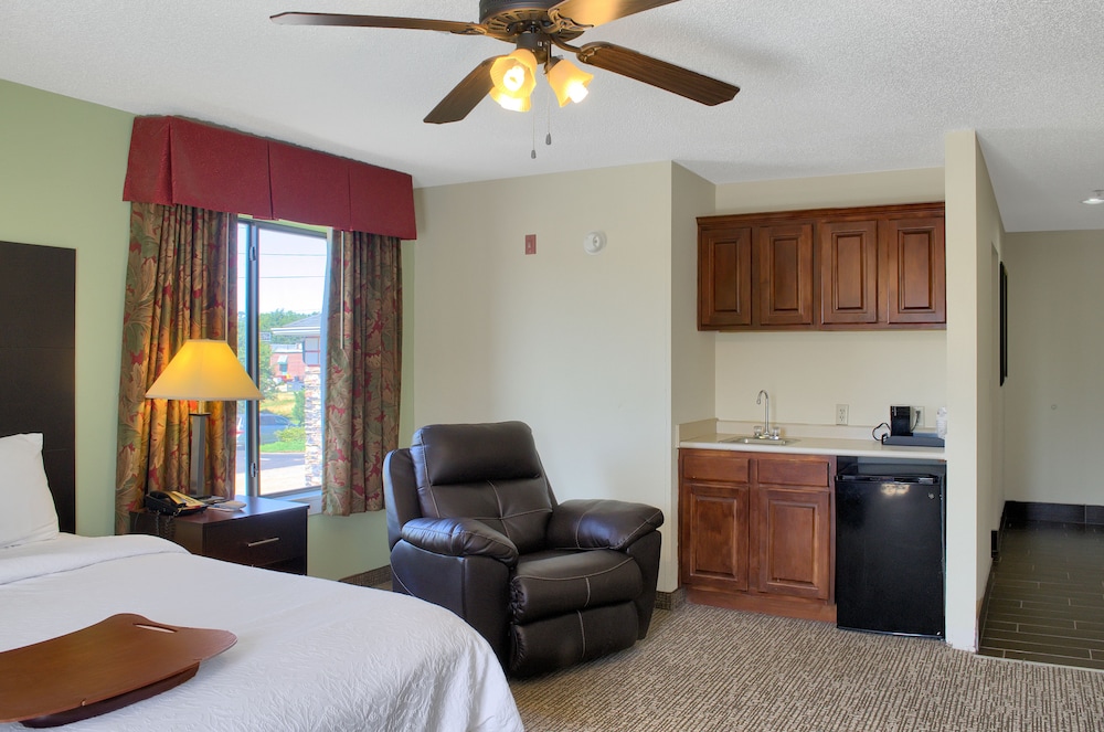 Hometown Inn Thomasville 49/52