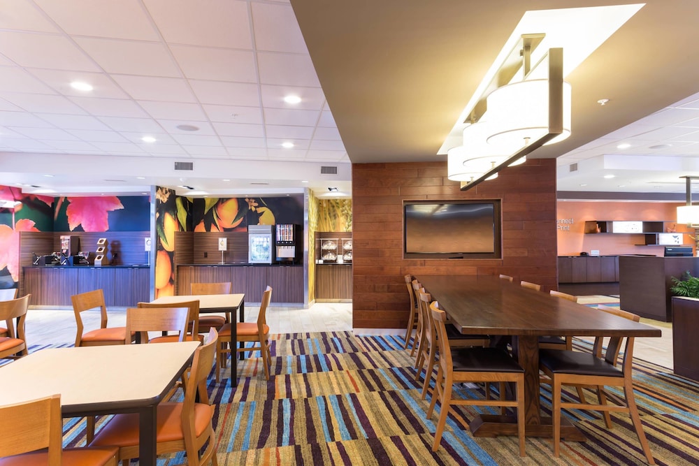 Fairfield Inn Suites Decorah 22/31
