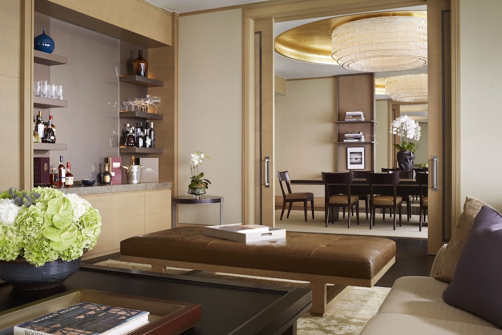 Lobby at The Ritz-Carlton, Millenia Singapore, SINGAPORE