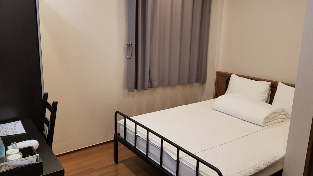 STANDARD, DOUBLE BED