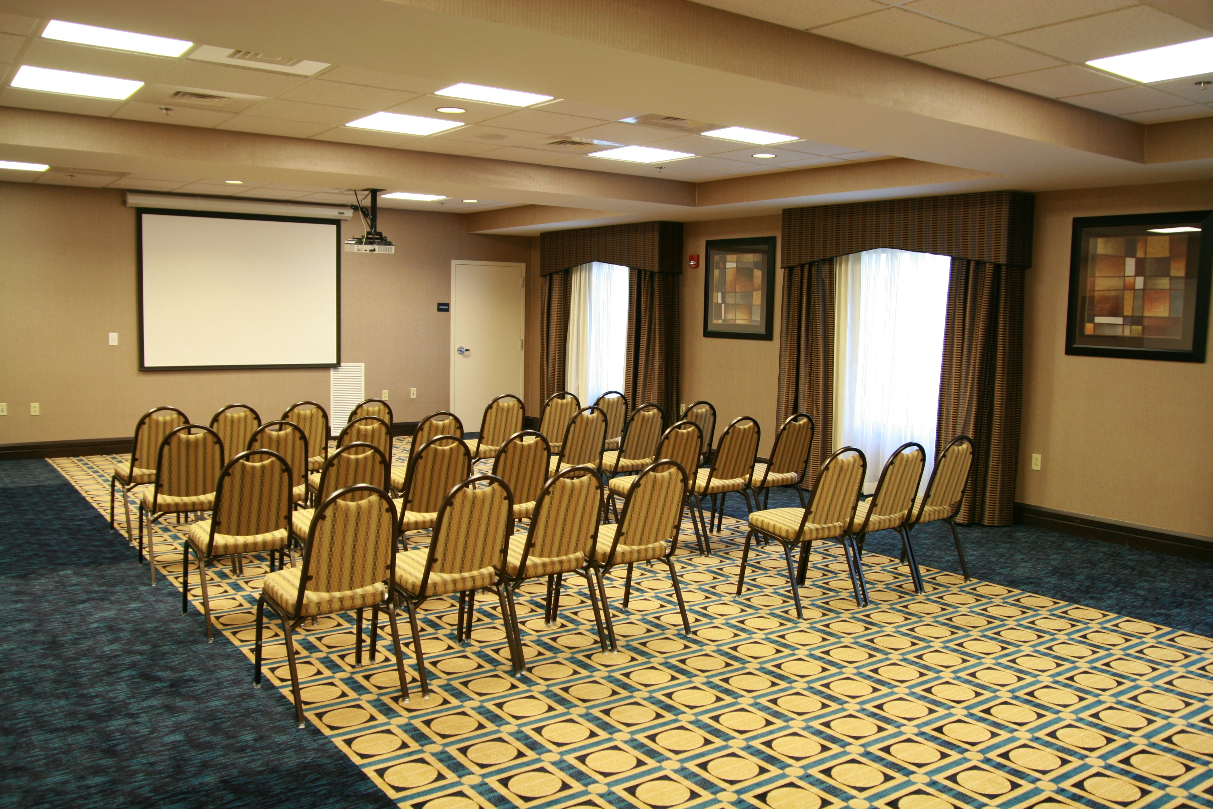 Hampton Inn Topeka 41/51