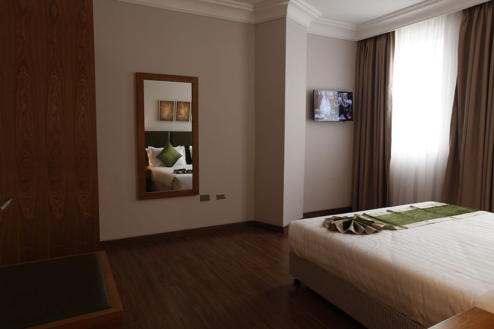 Sabon Hotel 17/39