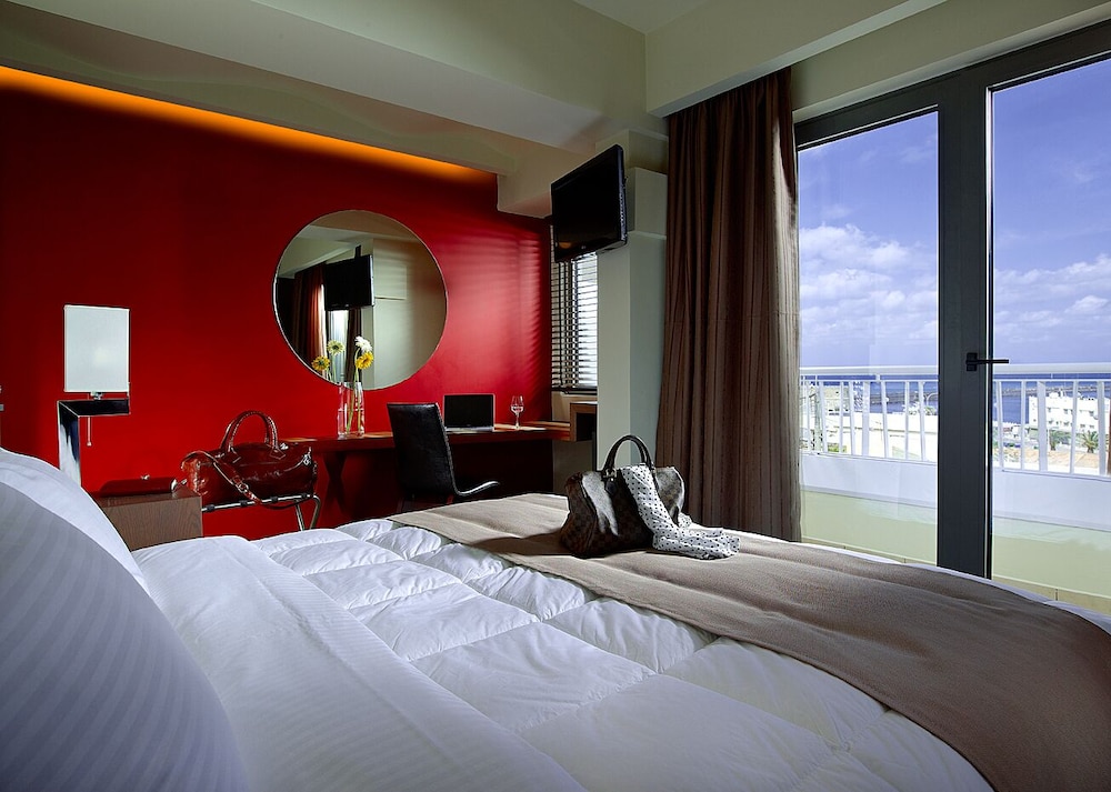 Lato Annex Boutique Rooms 15/36