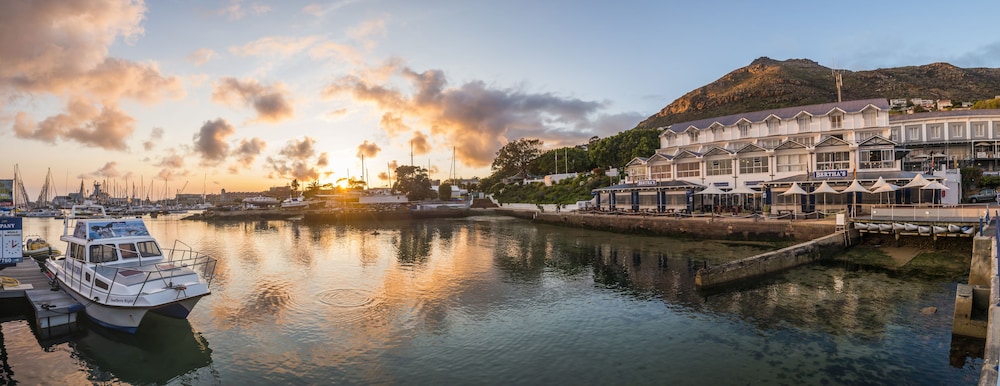 Simon's Town Quayside Hotel 54/60
