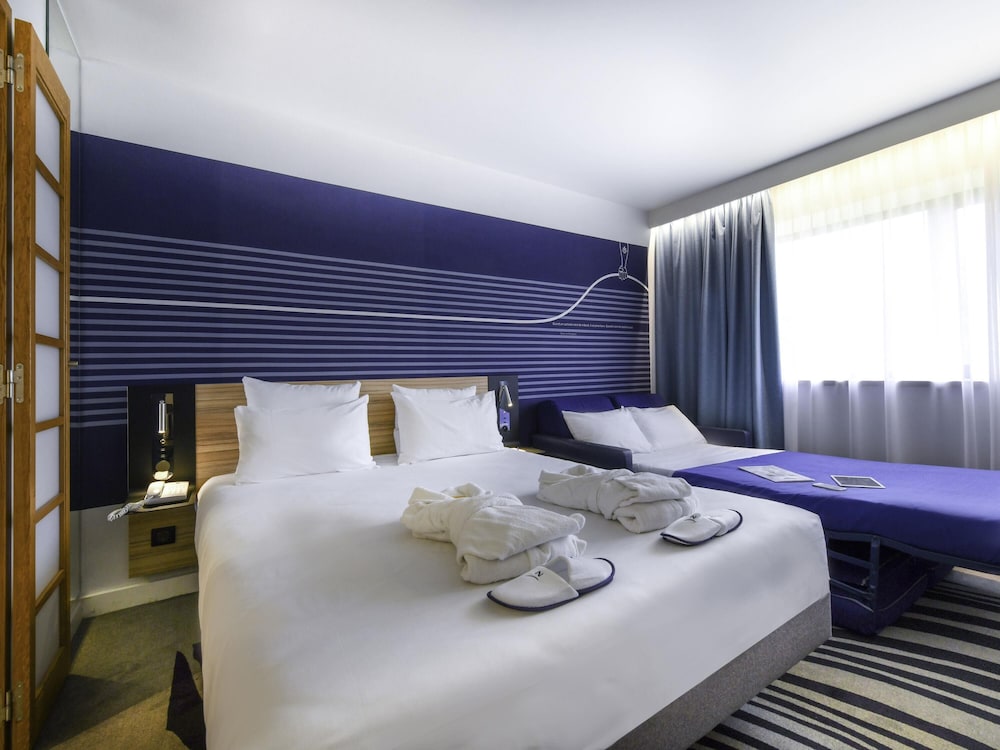NOVOTEL LA ROCHELLE CENTRE 12/72