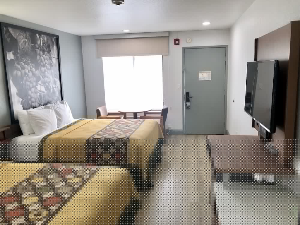 Super 8 by Wyndham Fort Bragg 20/35