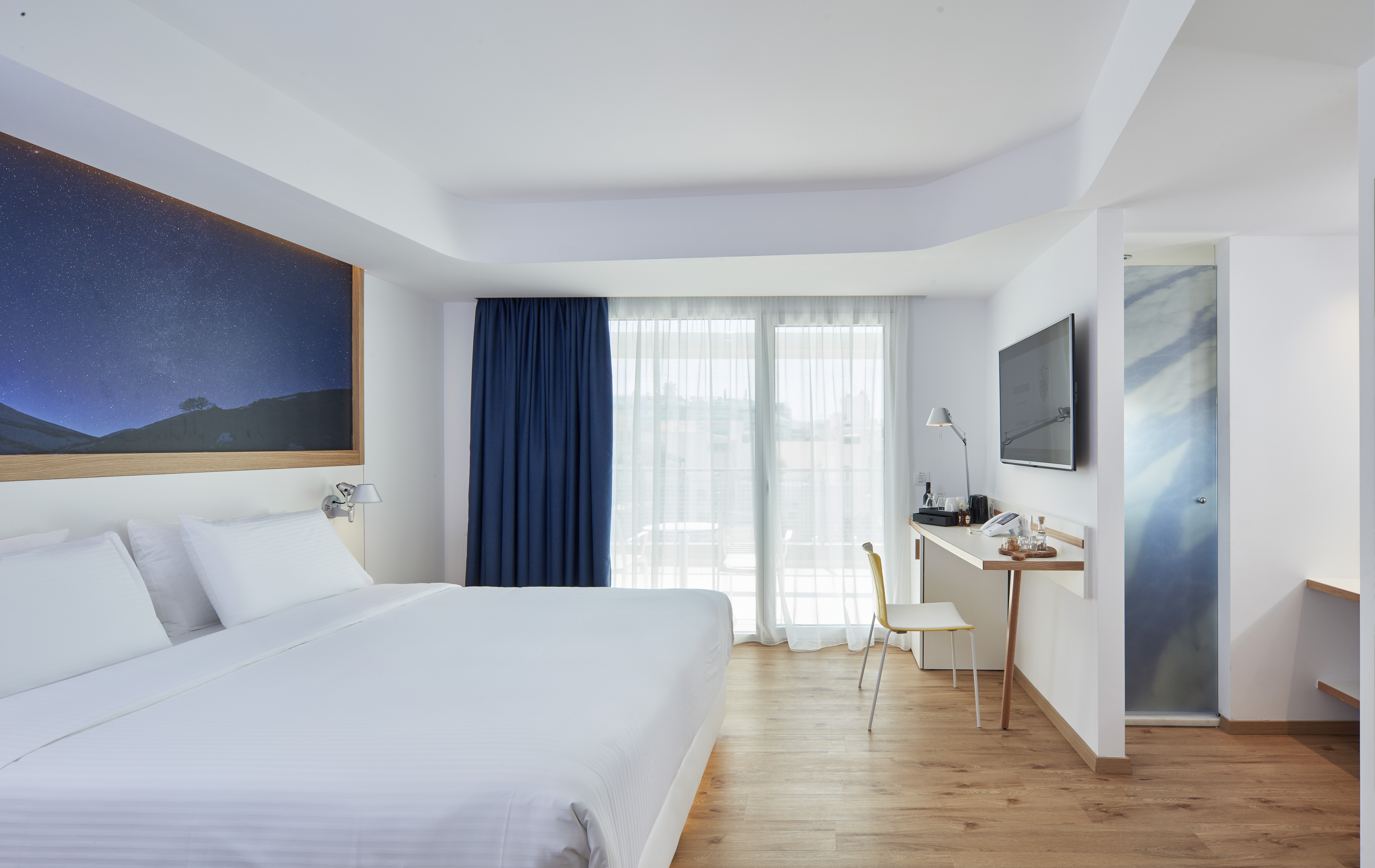 Club, Double or Twin Bed 2/6