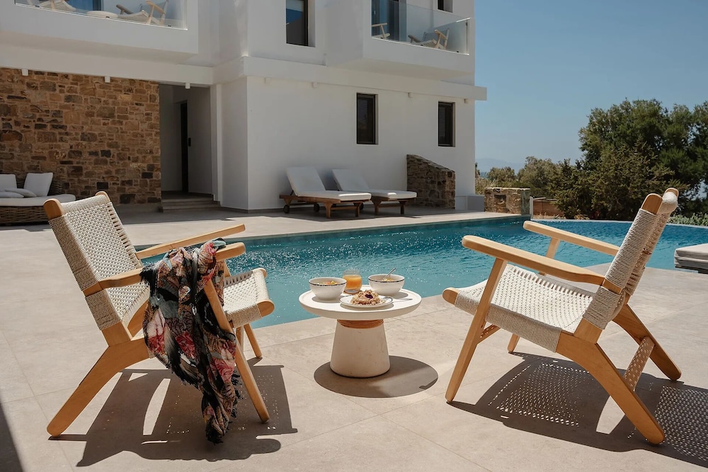 Axopetra Boutique Hotel 116/124