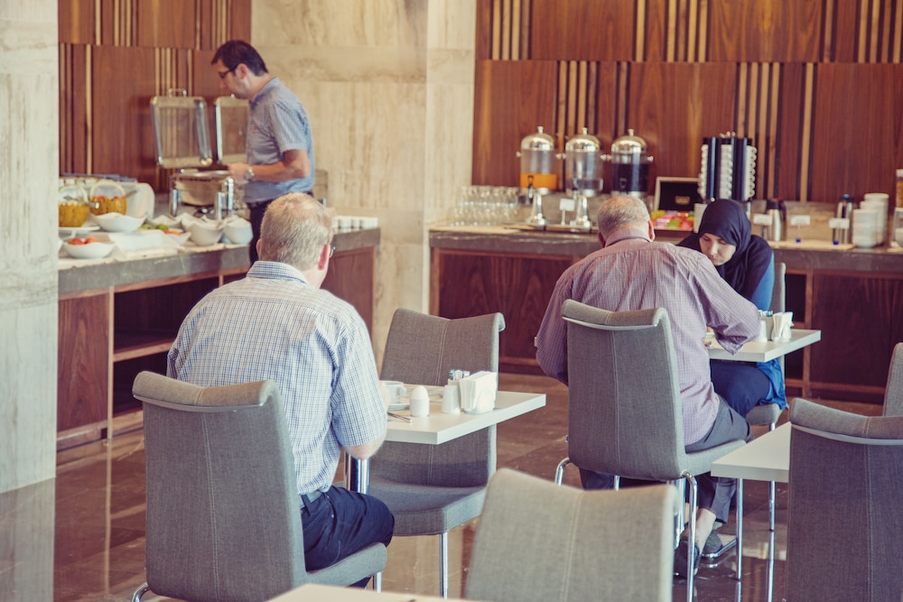 Fesa Business Hotel 56/67