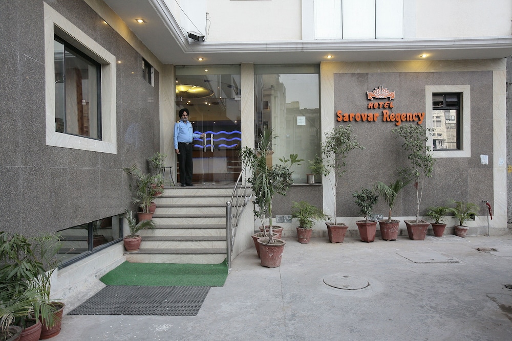 Hotel Sarovar Regency 4/27