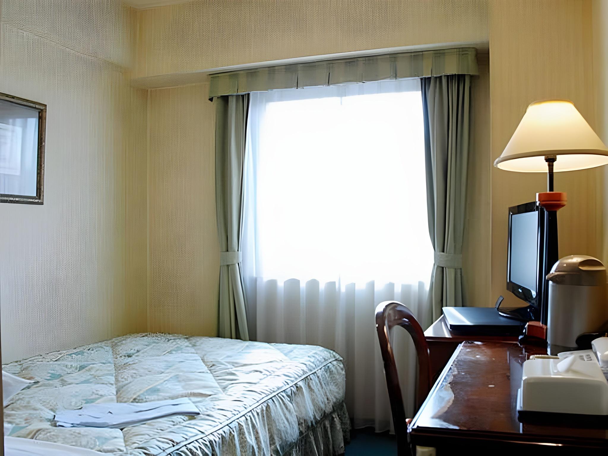 Semi Room, Standard, Single, Semi Double Bed
