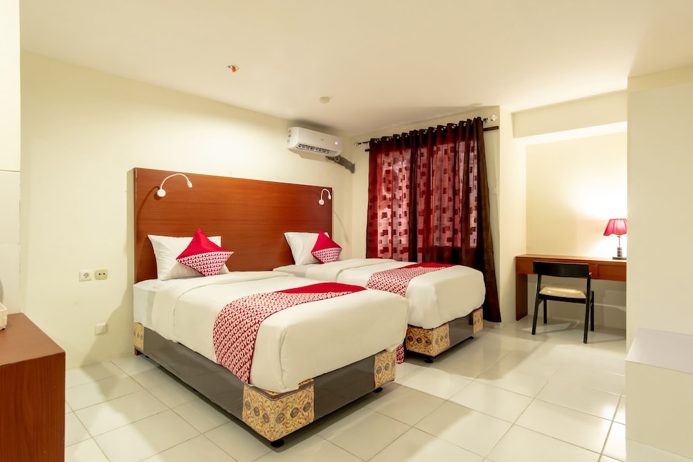 Oyo Flagship 1481 Apartemen Sentraland Medan 9/22